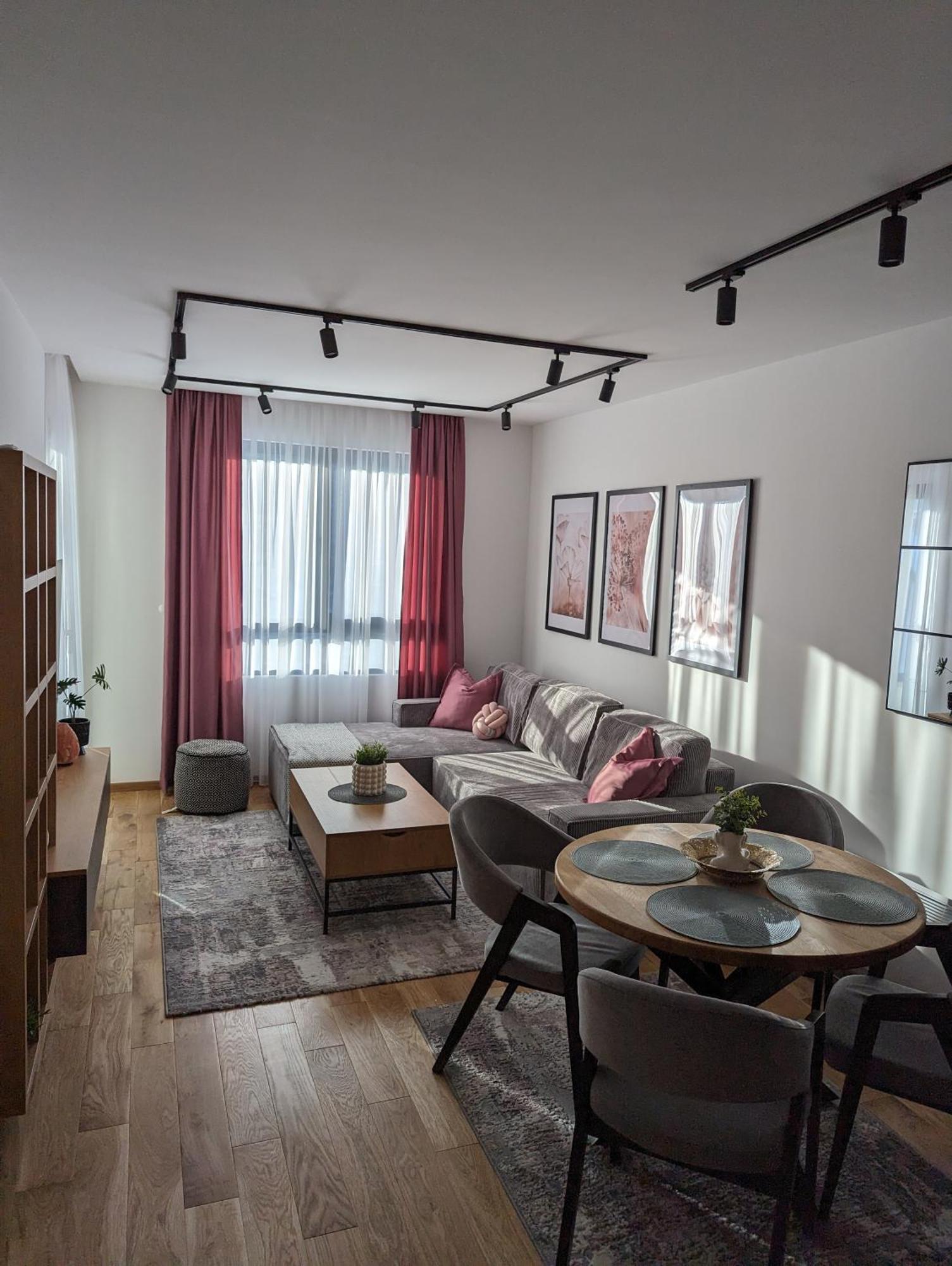 Apartment 8